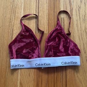 Women’s Calvin Klein Velvet Bralette